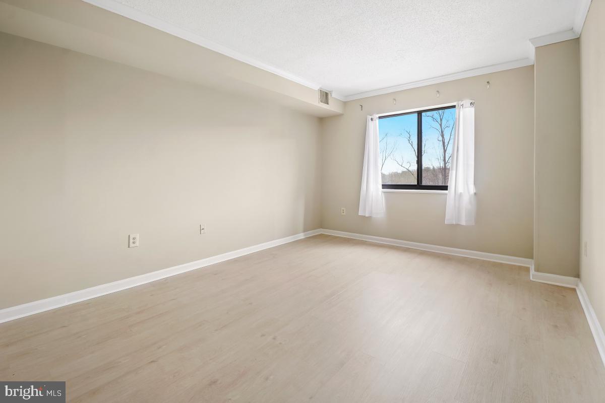 15115 Interlachen Drive, Unit 3525 Silver Spring, MD 20906 - Photo 26 of 37