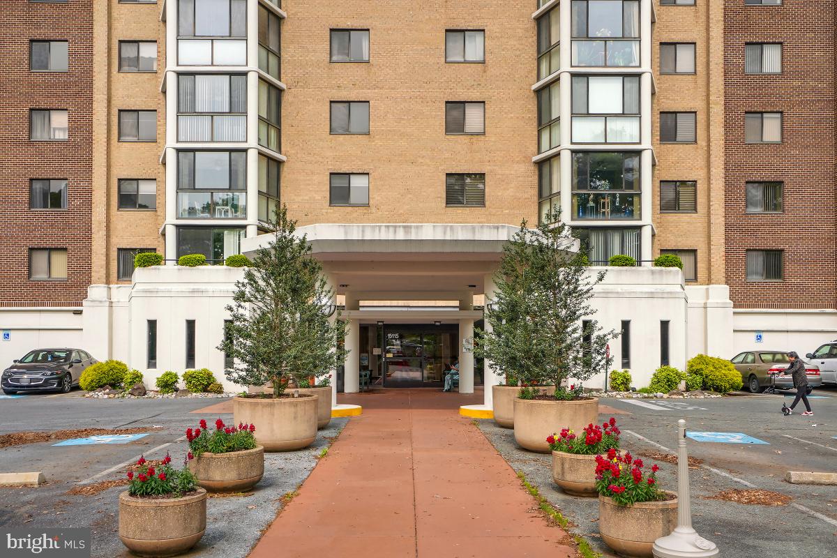 15115 Interlachen Drive, Unit 3525 Silver Spring, MD 20906 - Photo 32 of 37