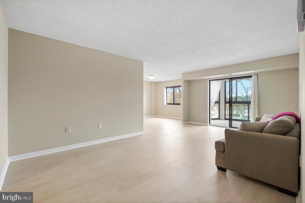 15115 Interlachen Drive, Unit 3525 Silver Spring, MD 20906 - Photo 6 of 37 Ample size living area