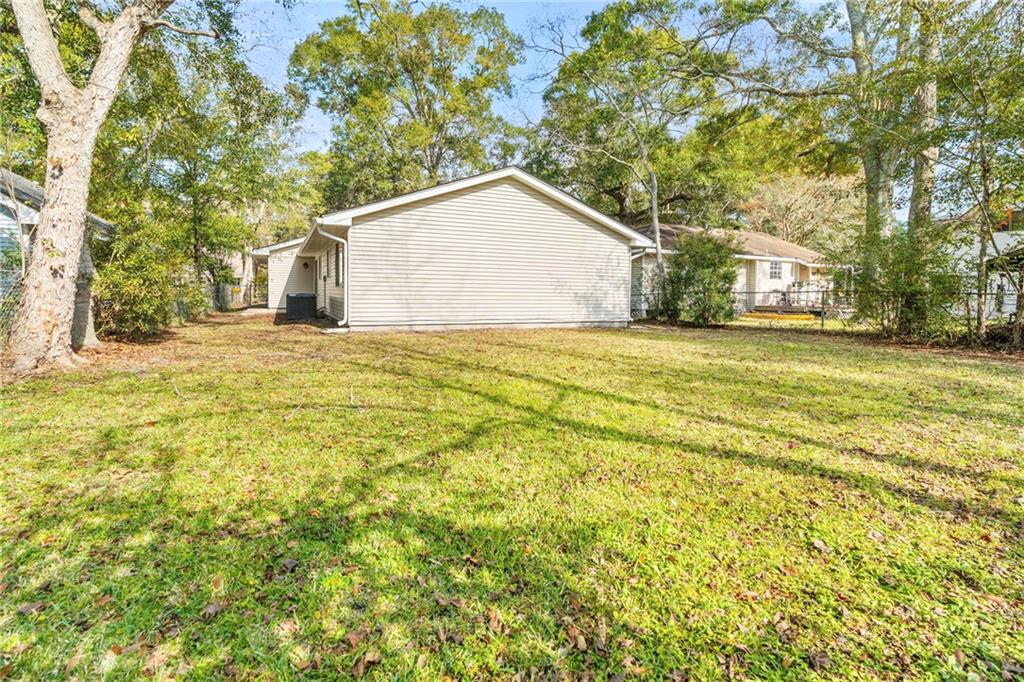 2021 Crane Street Slidell, LA 70460 - Photo 13 of 16