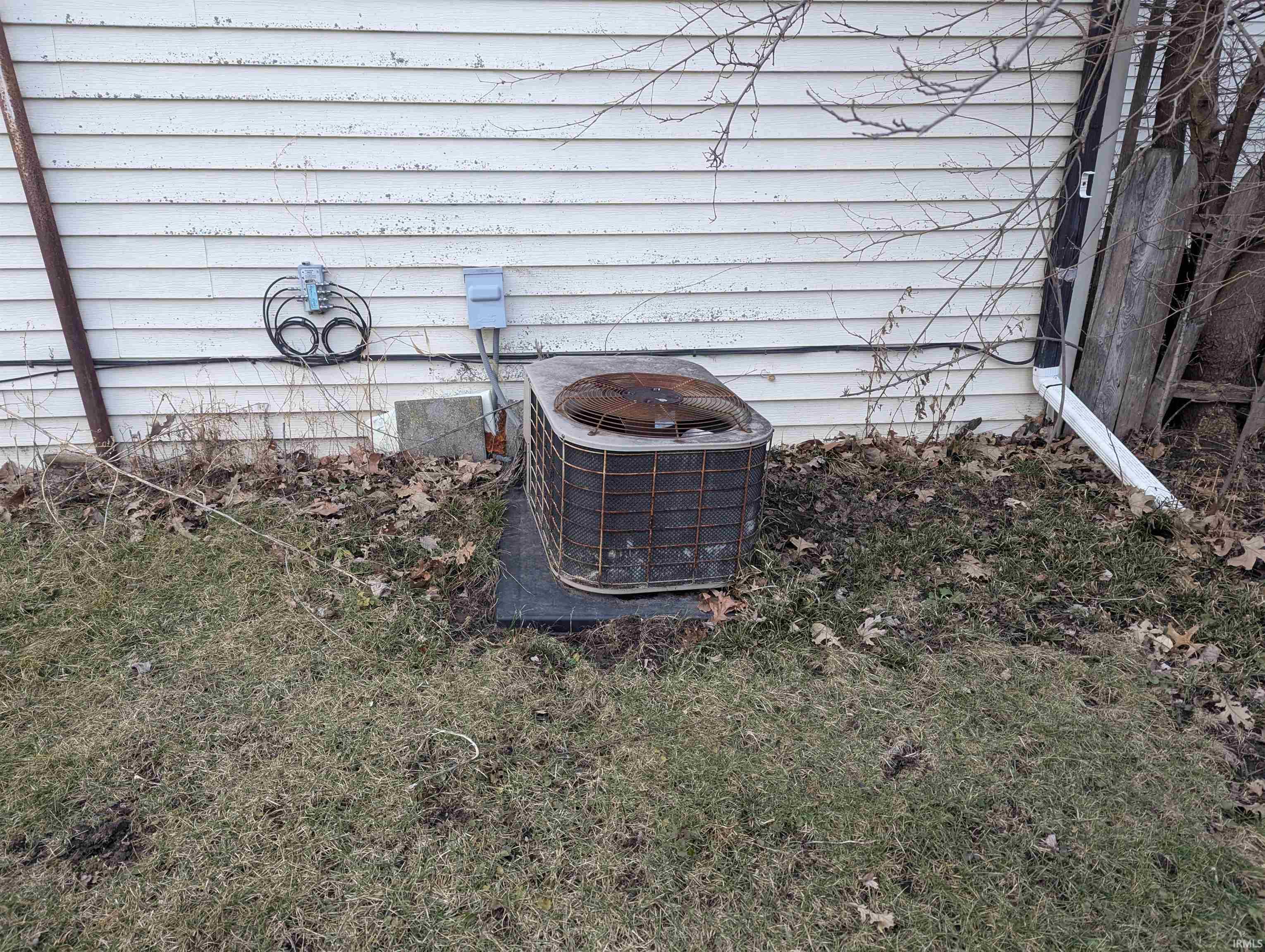 314 Craven Street Sweetser, IN 46952 - Photo 6 of 36