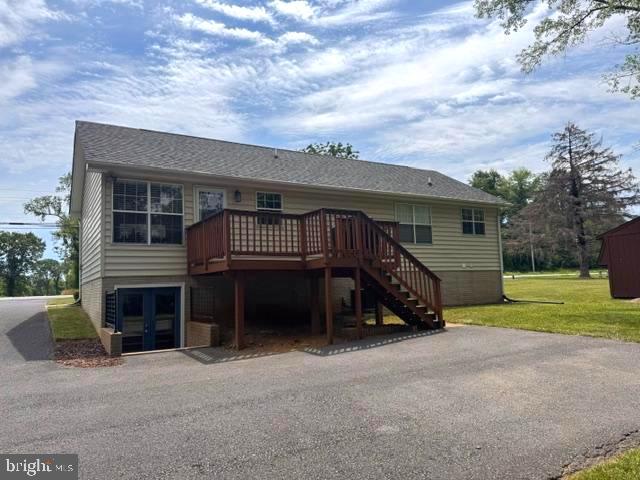 5487 Summit Point Road Charles Town, WV 25414 - Photo 7 of 14