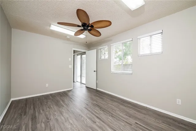 $1,965 | 744 Pineland Avenue, Venice, FL 34285