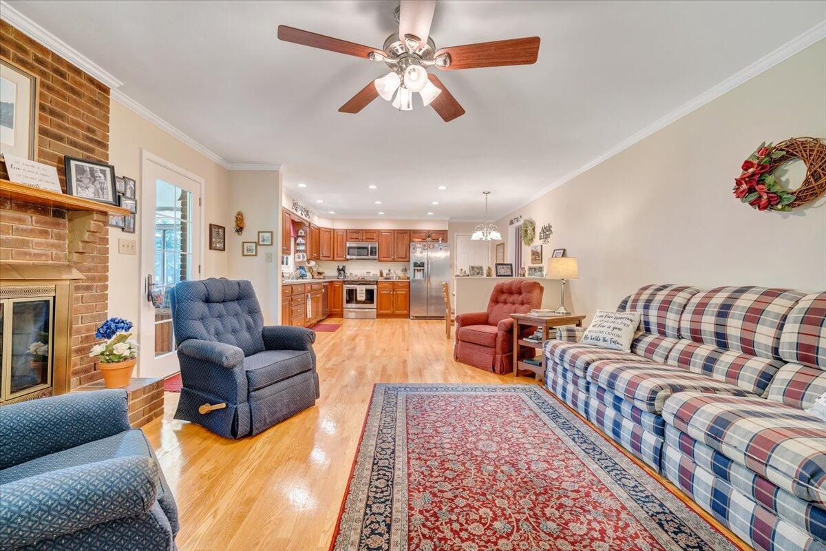 5921 Buckland Mill Road Roanoke, VA 24019 - Photo 17 of 94 17-MIB07775