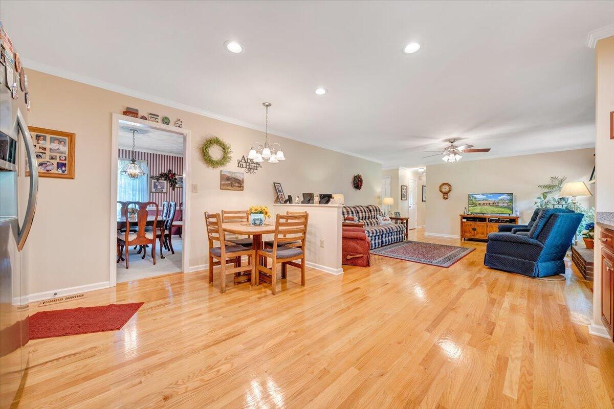 5921 Buckland Mill Road Roanoke, VA 24019 - Photo 23 of 94 23-MIB07793