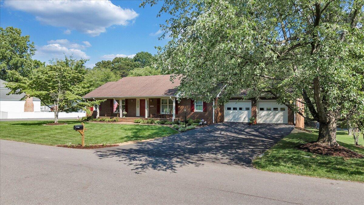 5921 Buckland Mill Road Roanoke, VA 24019 - Photo 77 of 94 79-DJI_20250725163520_0172_D
