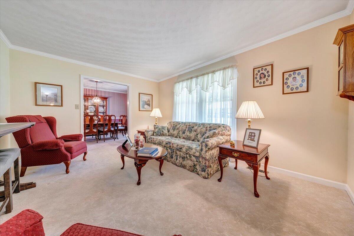 5921 Buckland Mill Road Roanoke, VA 24019 - Photo 8 of 94 08-MIB07748