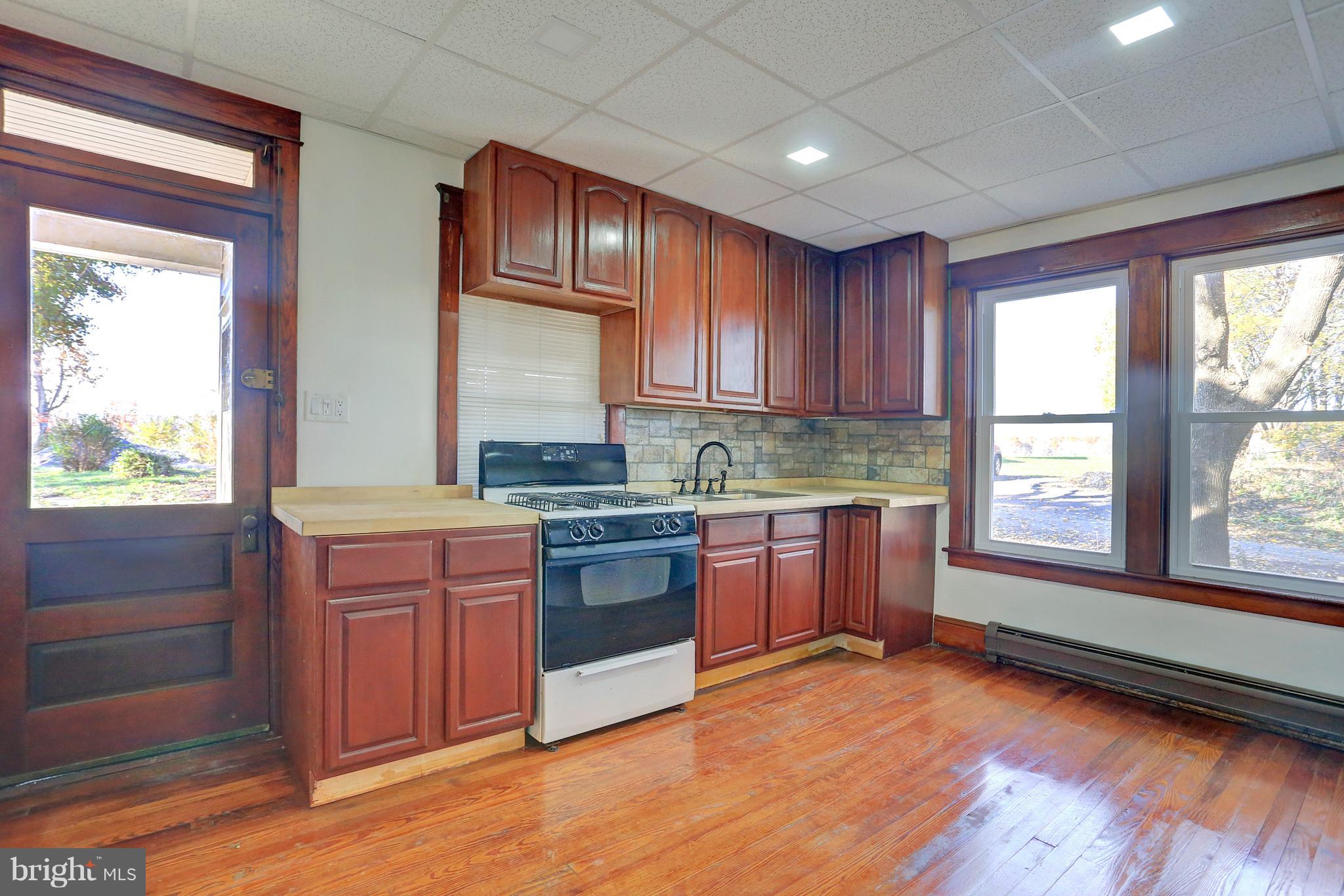2298 Chambersburg Road Gettysburg, PA 17325 - Photo 14 of 37 Gallery Image 14