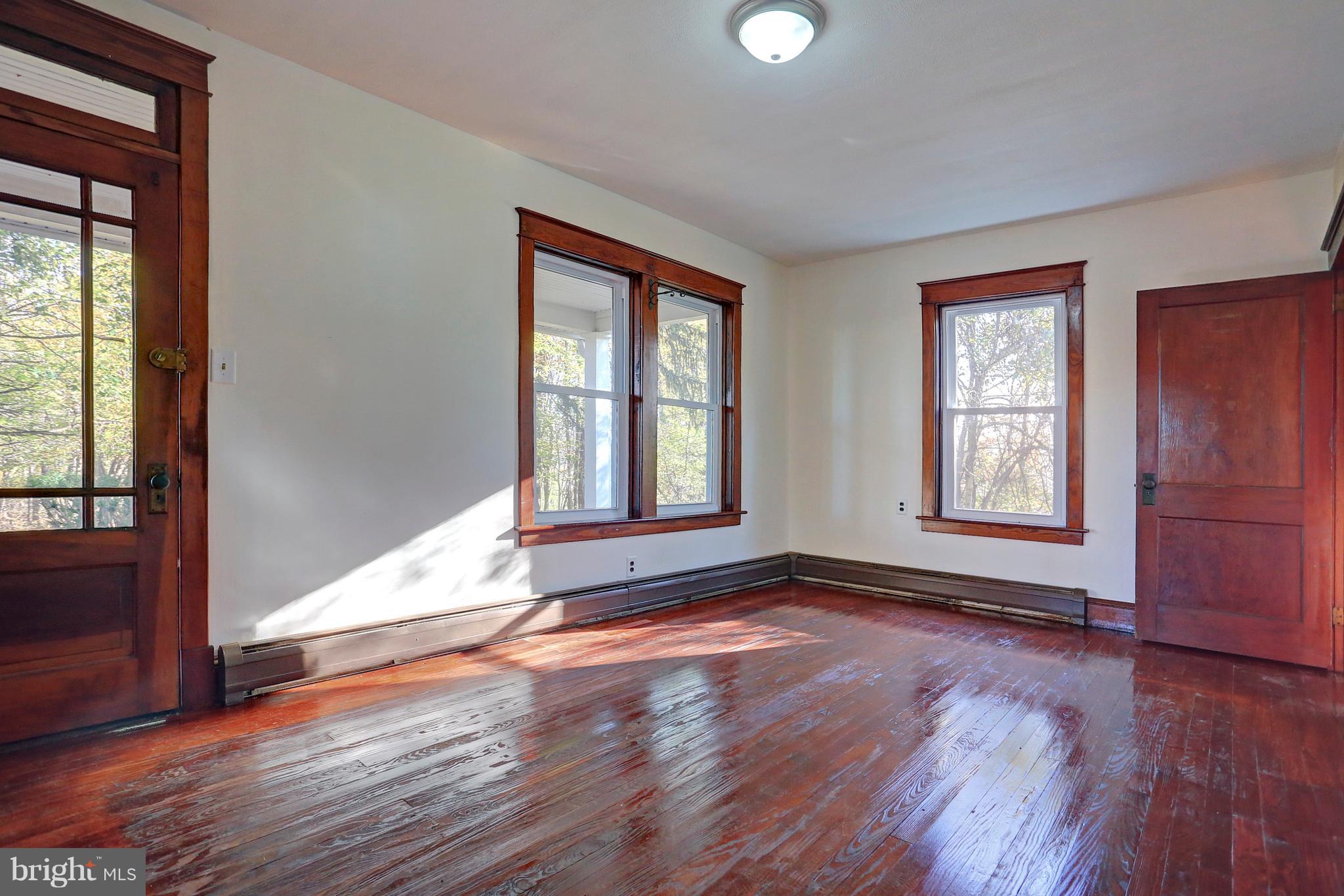 2298 Chambersburg Road Gettysburg, PA 17325 - Photo 4 of 37 Gallery Image 4