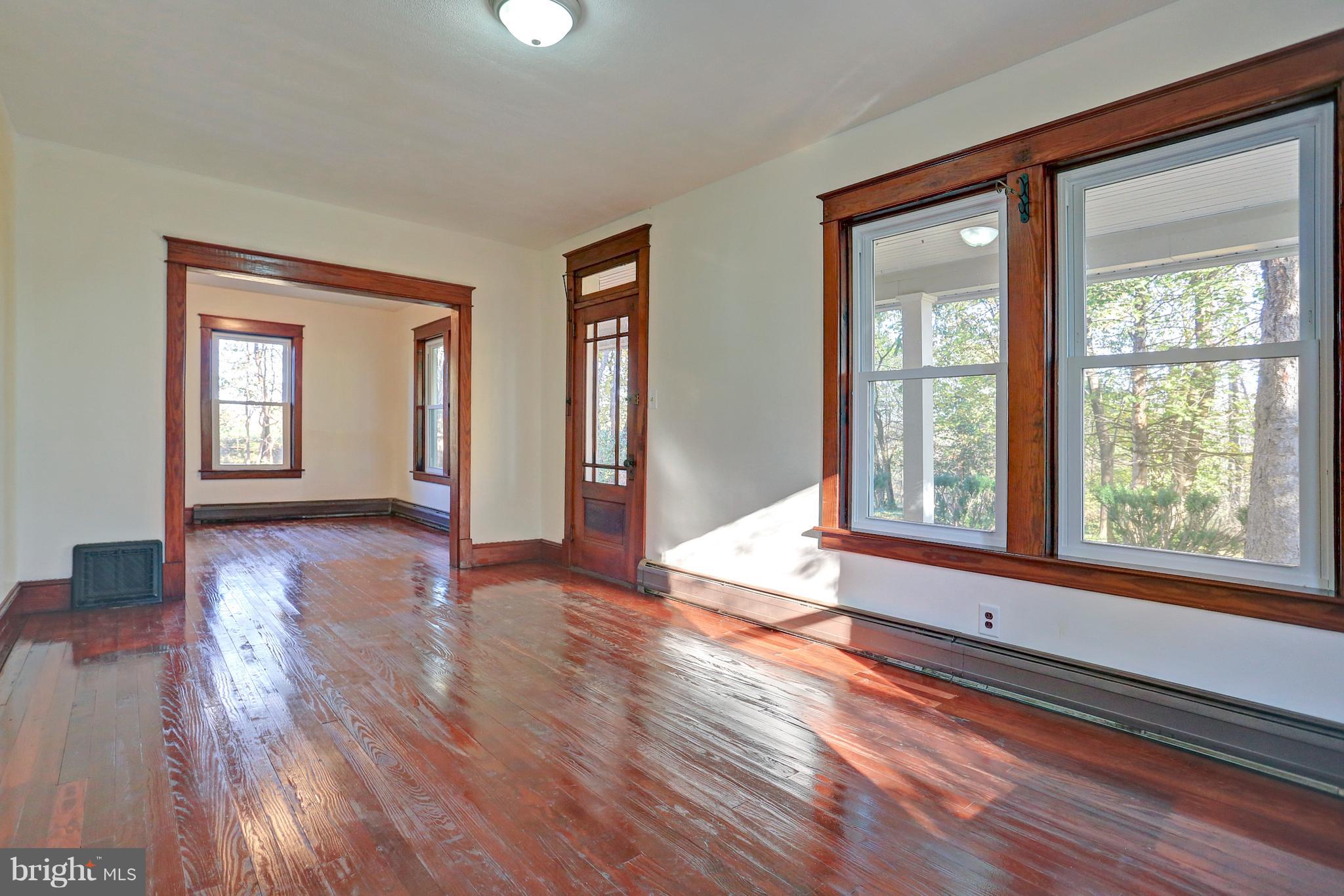 2298 Chambersburg Road Gettysburg, PA 17325 - Photo 5 of 37 Gallery Image 5