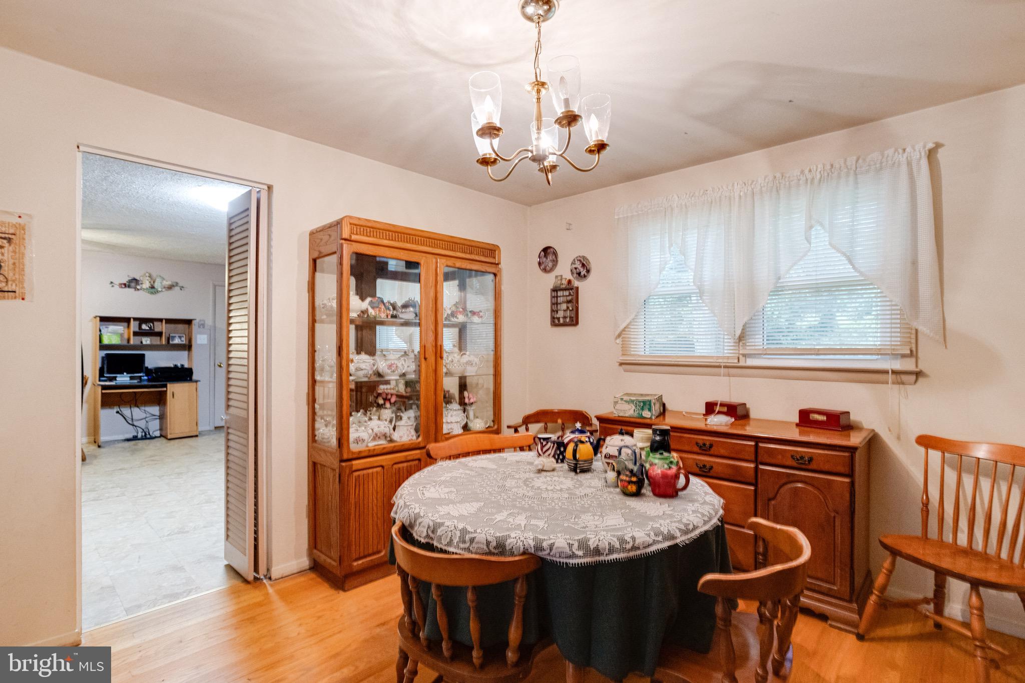 9505 Gunview Road Baltimore, MD 21236 - Photo 13 of 59