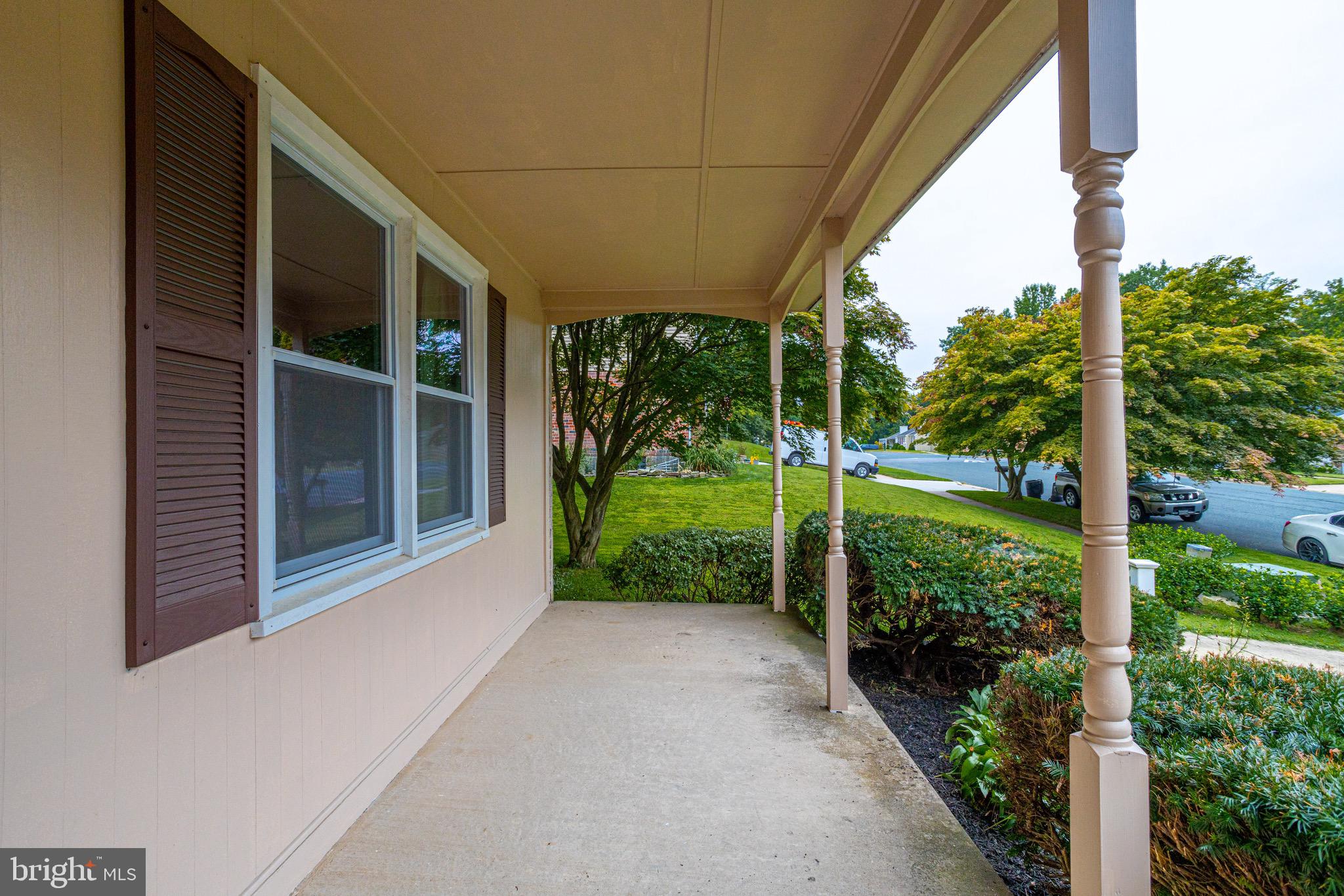 9505 Gunview Road Baltimore, MD 21236 - Photo 4 of 59
