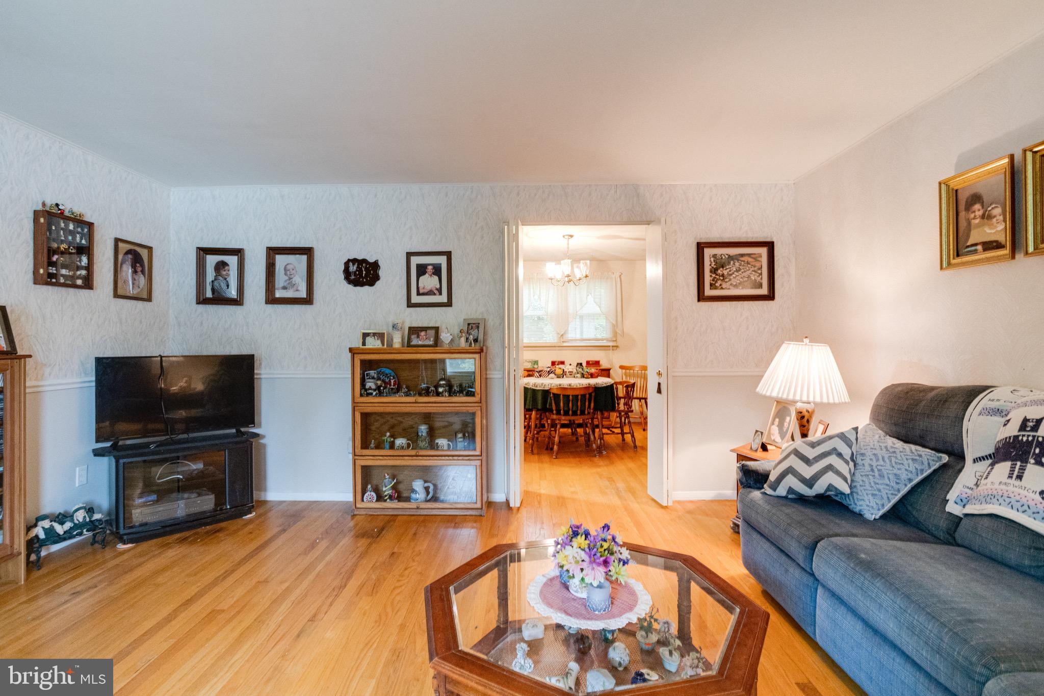 9505 Gunview Road Baltimore, MD 21236 - Photo 8 of 59