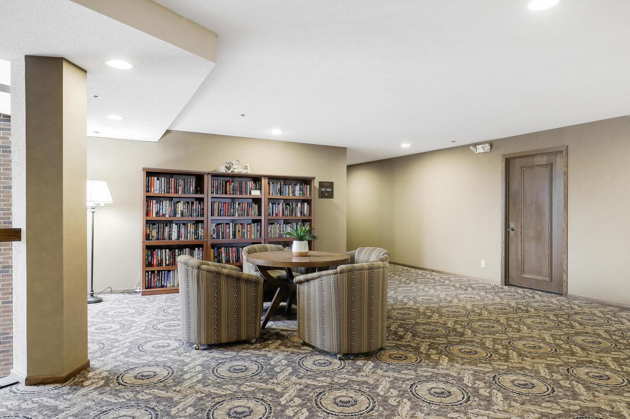 8400 Pennsylvania Road, Unit 328 Bloomington, MN 55438 - Photo 23 of 36