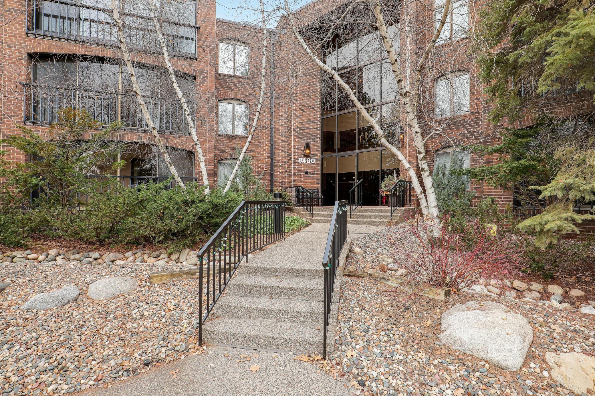 8400 Pennsylvania Road, Unit 328 Bloomington, MN 55438 - Photo 31 of 36