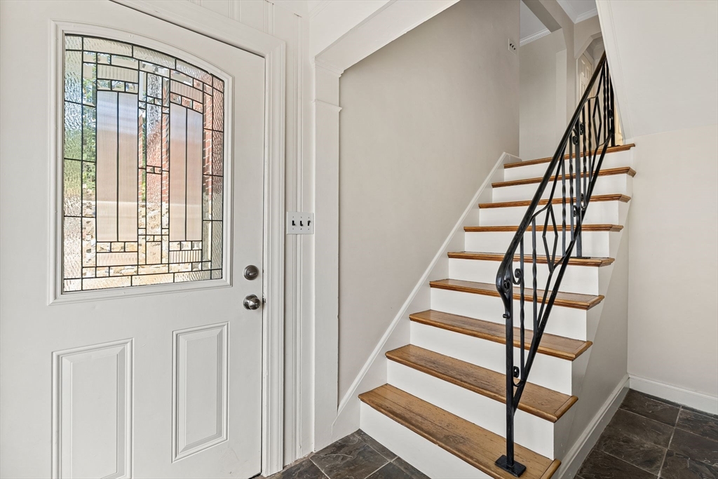 19 Brunswick Road Arlington, MA 02476 - Photo 3 of 42 Gallery Image 3