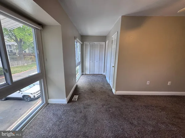 $3,600 | 3034 Sugar Lane, Vienna, VA 22181