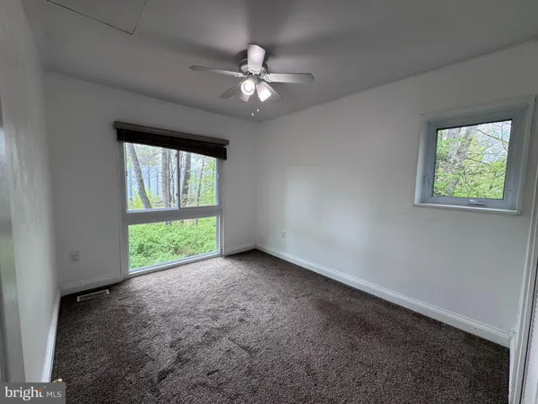 $3,600 | 3034 Sugar Lane, Vienna, VA 22181