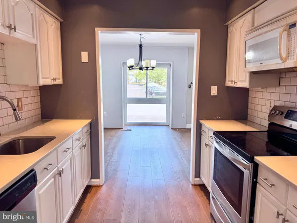 $3,600 | 3034 Sugar Lane, Vienna, VA 22181