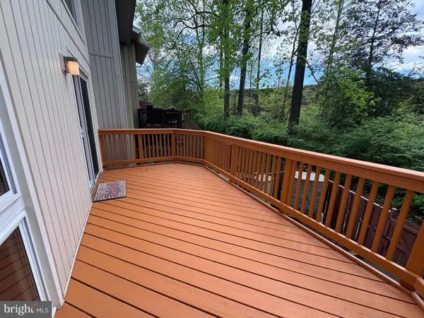 $3,600 | 3034 Sugar Lane, Vienna, VA 22181