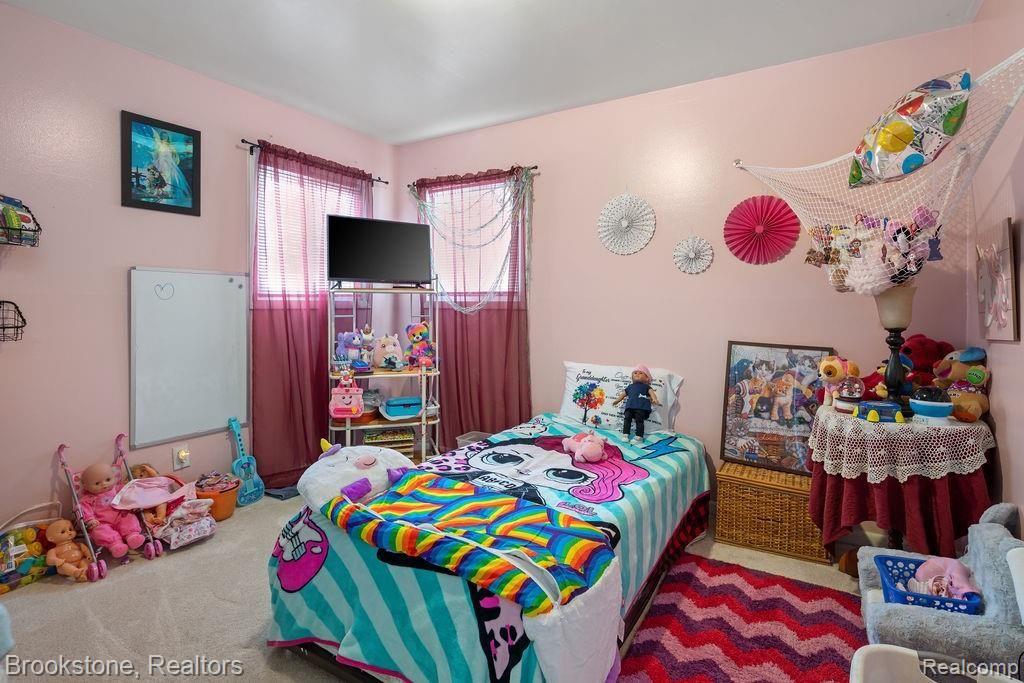 2156 Howe Road Burton, MI 48519 - Photo 29 of 33 GO0A3445.jpg