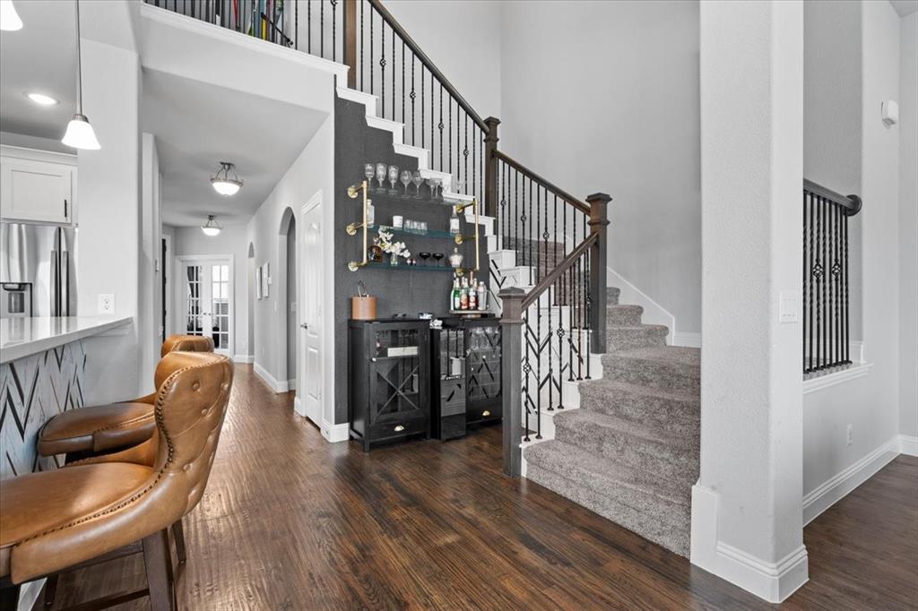 620 Shadow Trail Frisco, TX 75033 - Photo 7 of 36