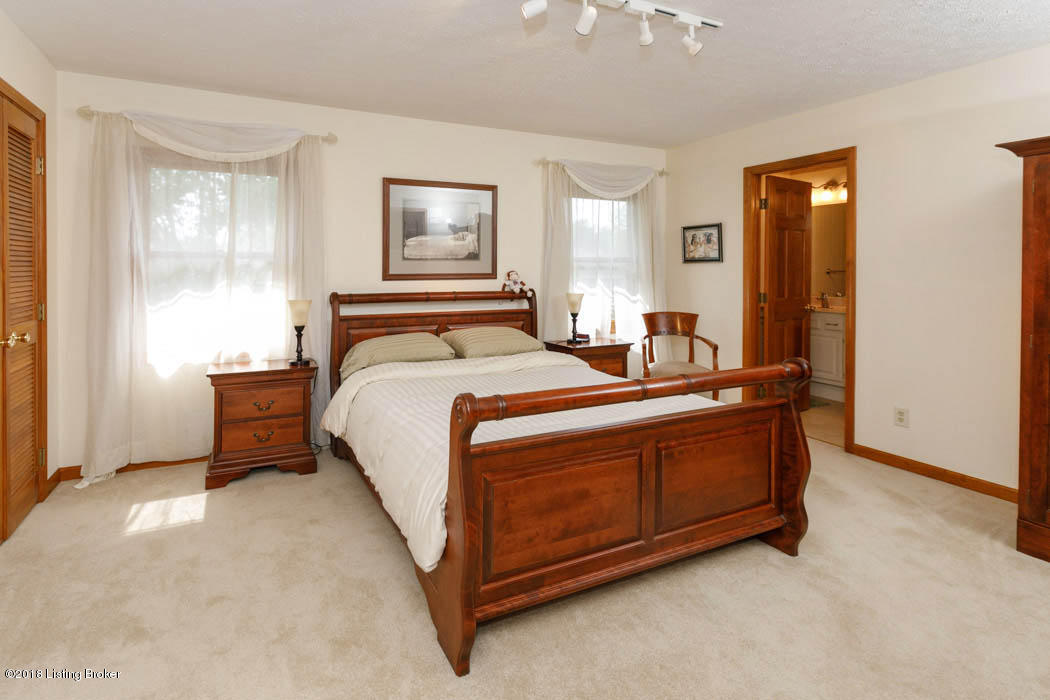 1408 Maple Ridge Court Simpsonville, KY 40067 - Photo 17 of 48 019