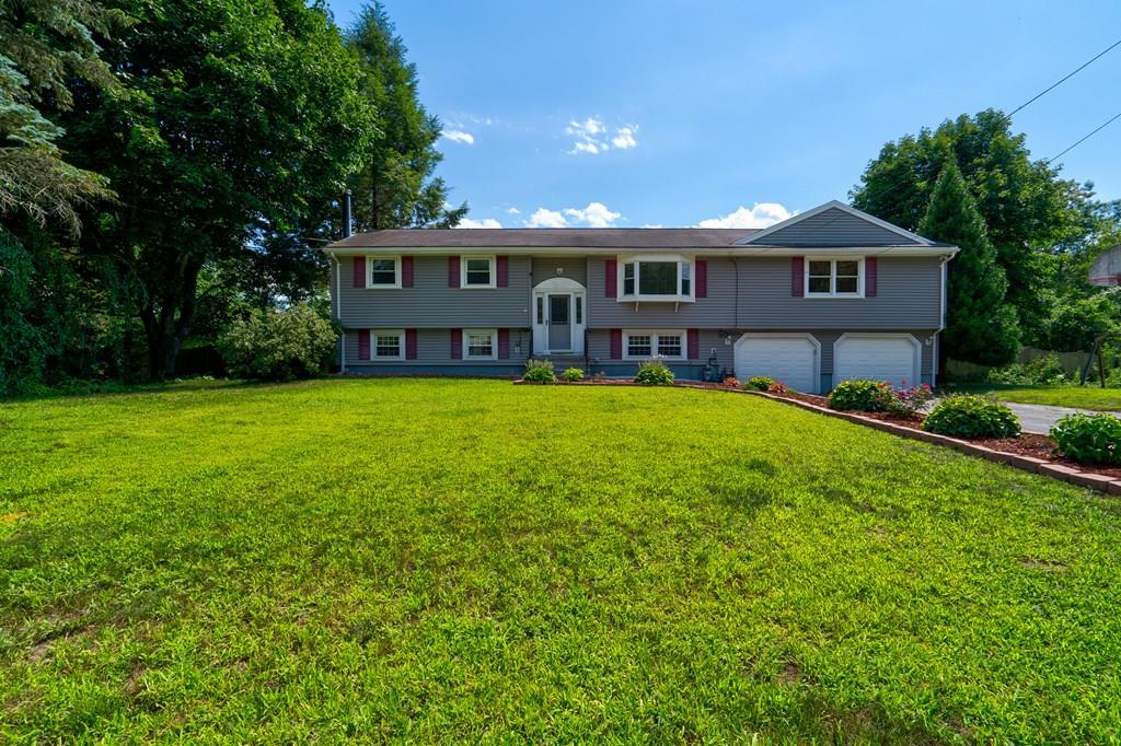 23 Burnham Road Billerica, MA 01862 - Photo 1 of 40 Gallery Image 1
