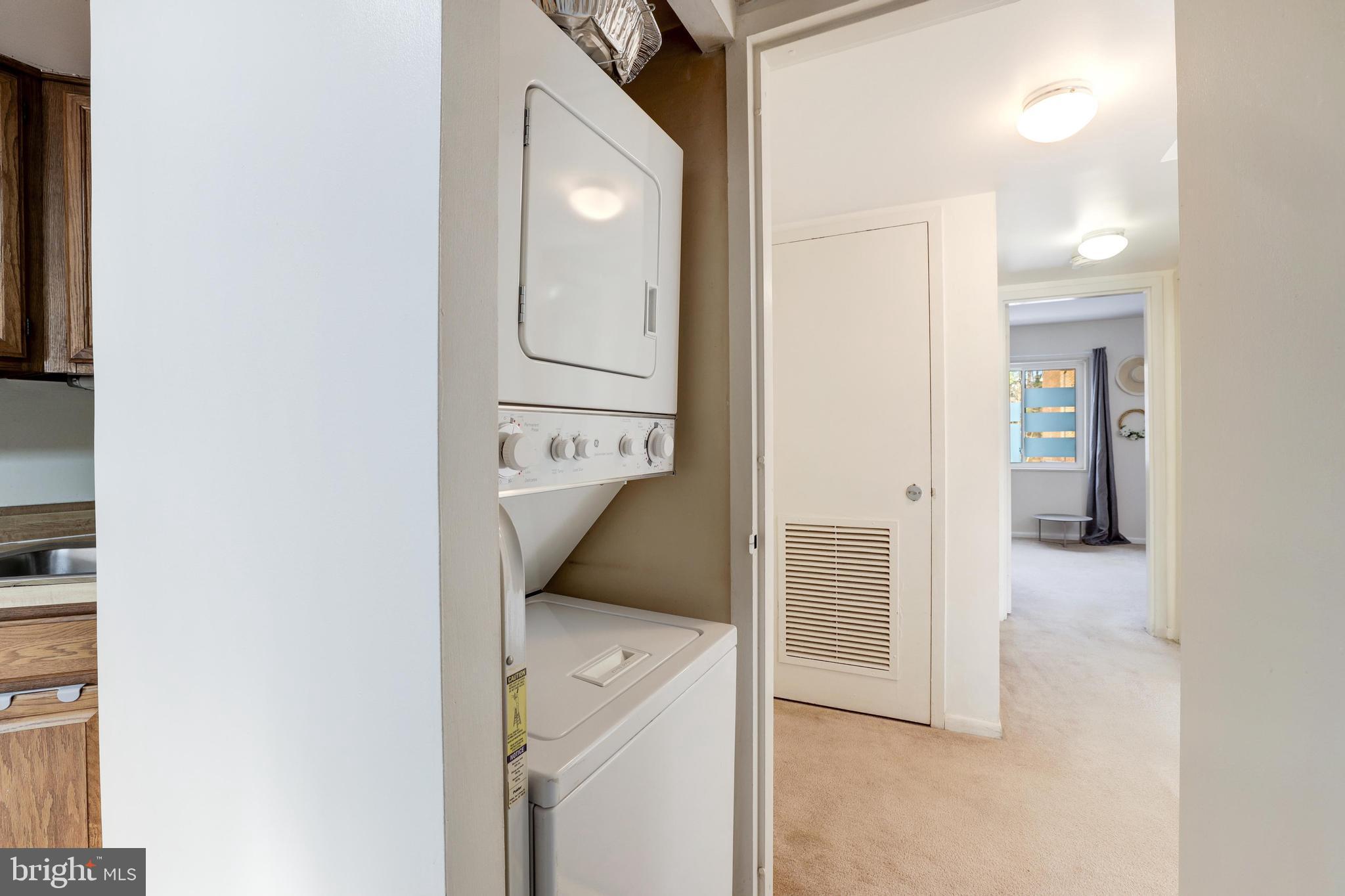 1408 Northgate Square, Unit 11A Reston, VA 20190 - Photo 14 of 22 Gallery Image 14