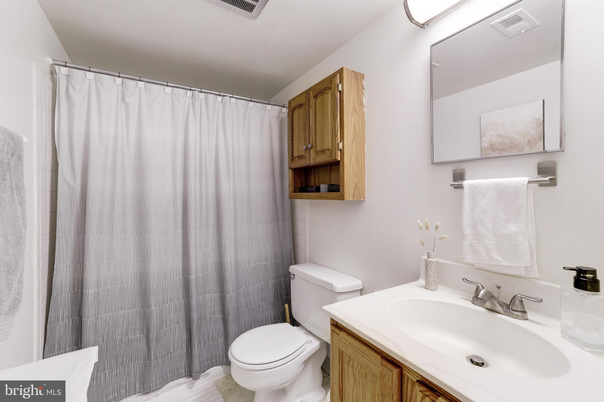1408 Northgate Square, Unit 11A Reston, VA 20190 - Photo 15 of 22 Gallery Image 15
