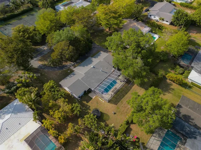 $1,590,000 | 14725 Southwest 82nd Avenue, Palmetto Bay, FL 33158