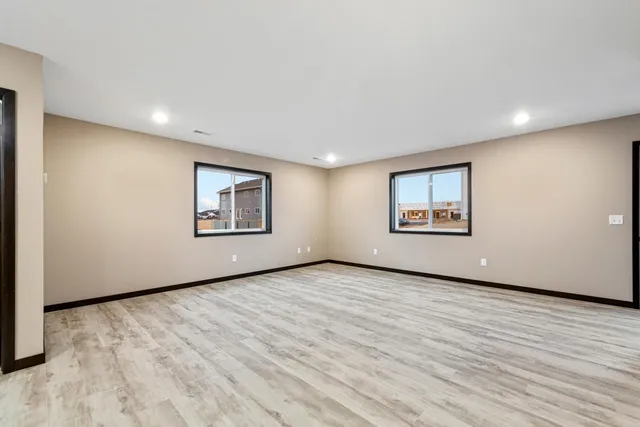 $589,000 | 3200 Noble Drive, Mankato, MN 56001