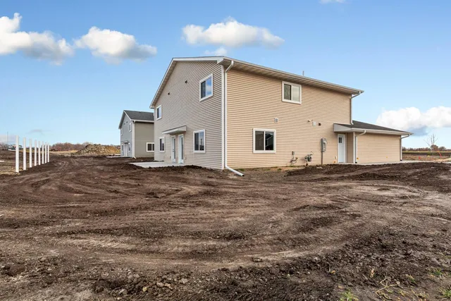 $589,000 | 3200 Noble Drive, Mankato, MN 56001