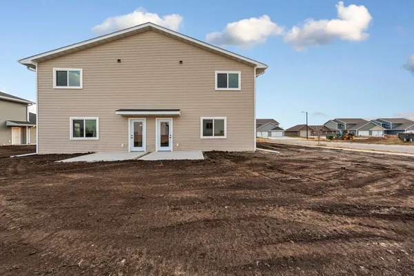 $589,000 | 3200 Noble Drive, Mankato, MN 56001