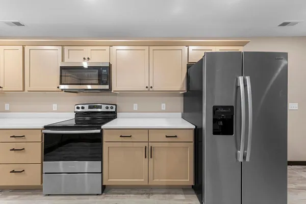 $589,000 | 3200 Noble Drive, Mankato, MN 56001