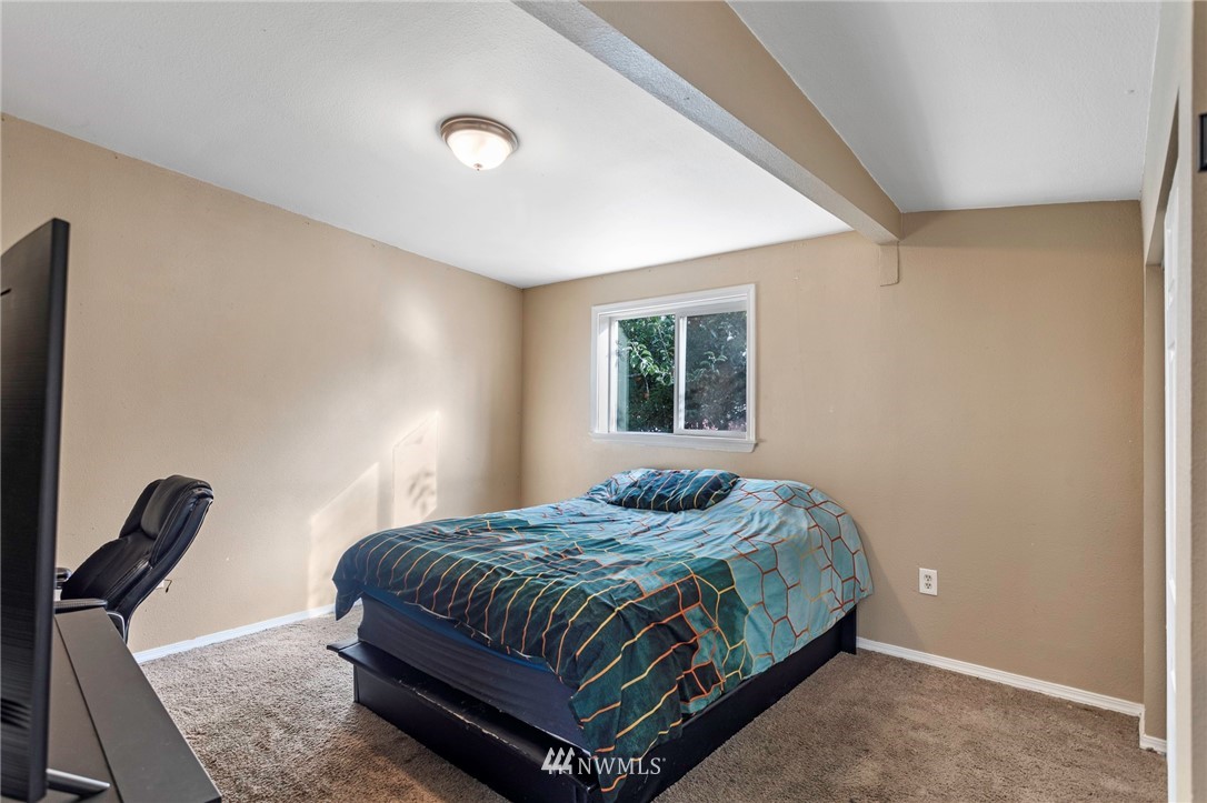 231 Military Road East Tacoma, WA 98445 - Photo 15 of 27