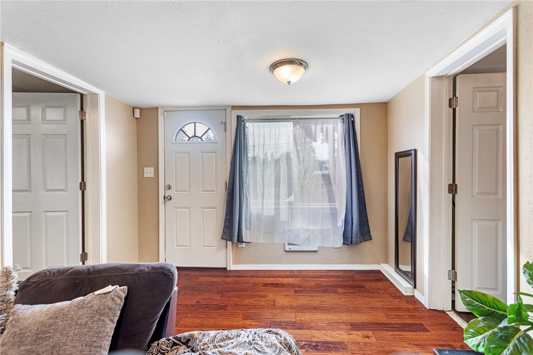 231 Military Road East Tacoma, WA 98445 - Photo 3 of 27