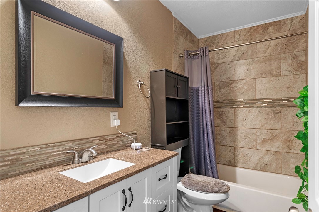 231 Military Road East Tacoma, WA 98445 - Photo 7 of 27
