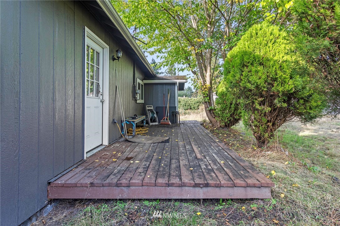 231 Military Road East Tacoma, WA 98445 - Photo 9 of 27