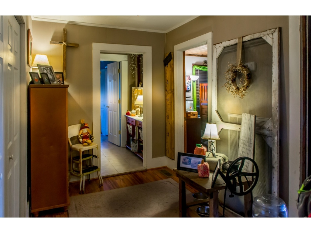 1345 Flag Branch Road Greeneville, TN 37743 - Photo 6 of 35 Photo 6