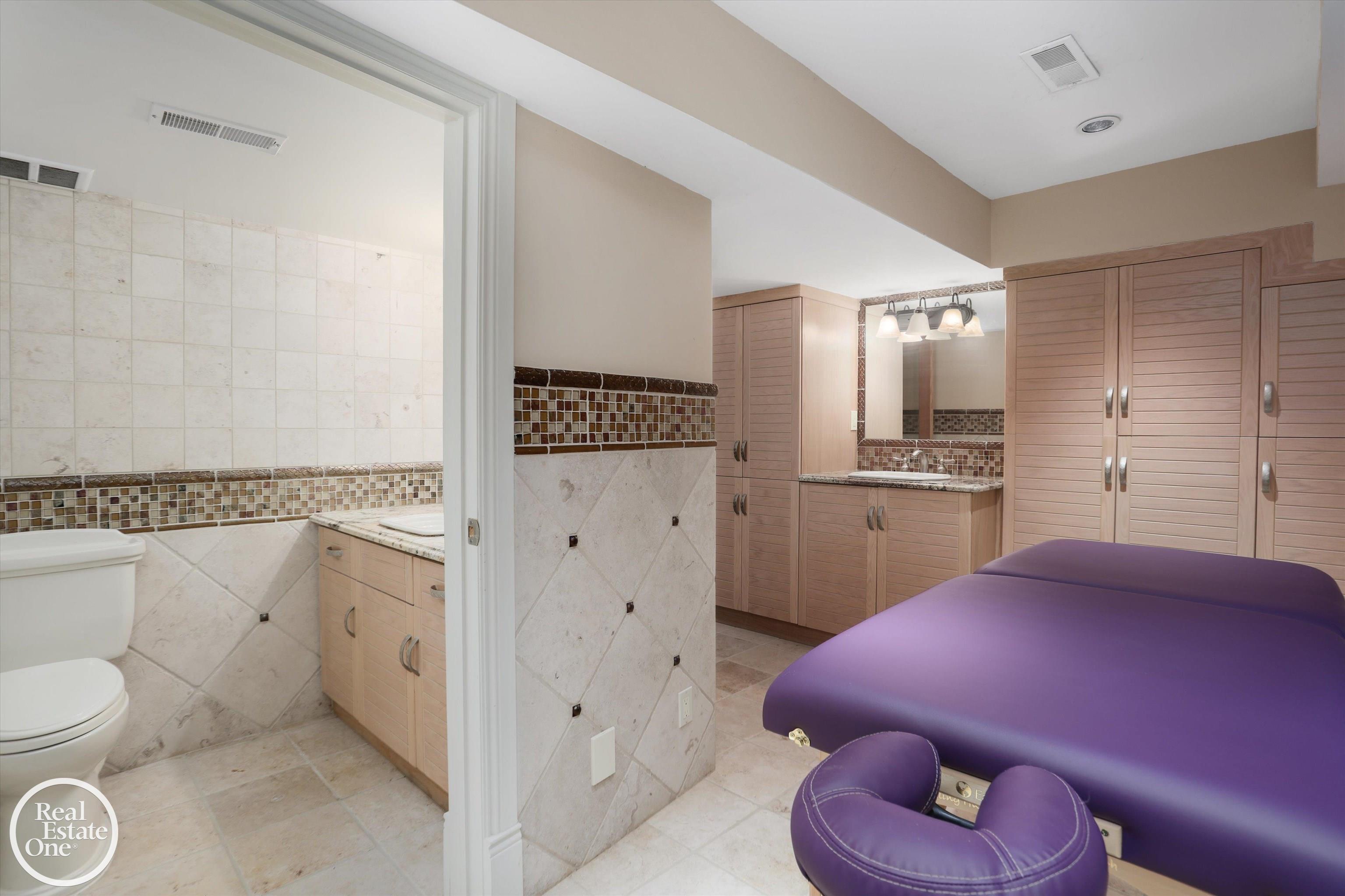 583 Lake Shore Road Grosse Pointe Shores, MI 48236 - Photo 66 of 92