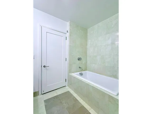 $1,995,000 | 30 West Street, Unit 3B | Battery Park City