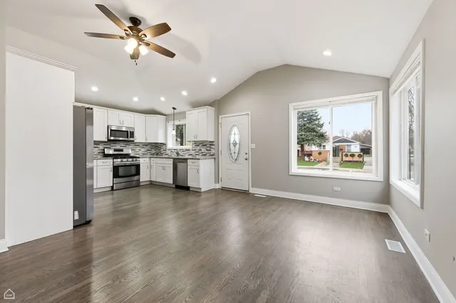 $315,000 | 7701 South Christiana Avenue, Chicago, IL 60652