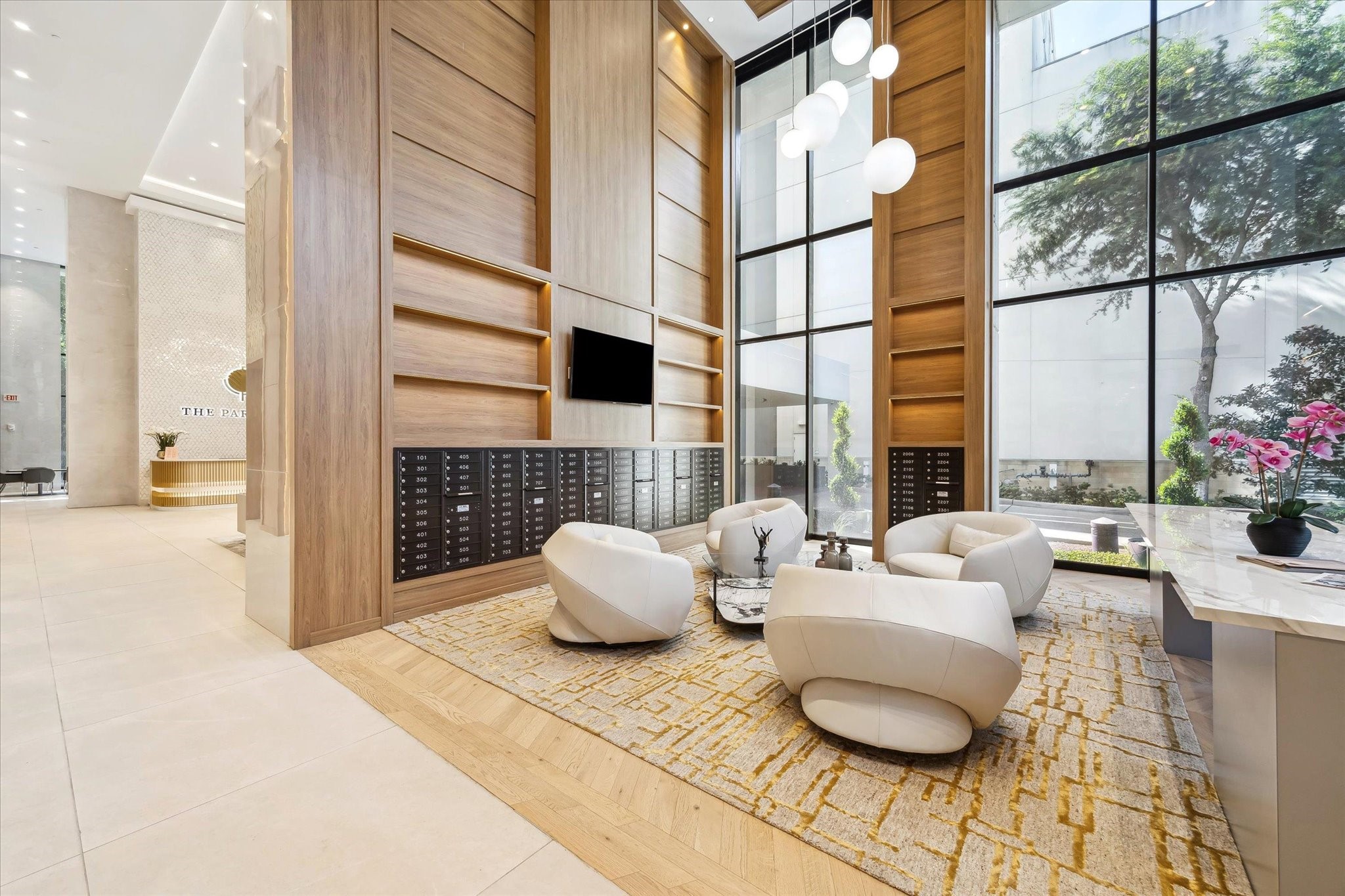 1701 Hermann Drive, Unit 22CE Houston, TX 77004 - Photo 31 of 37 a living room with furniture and a large window