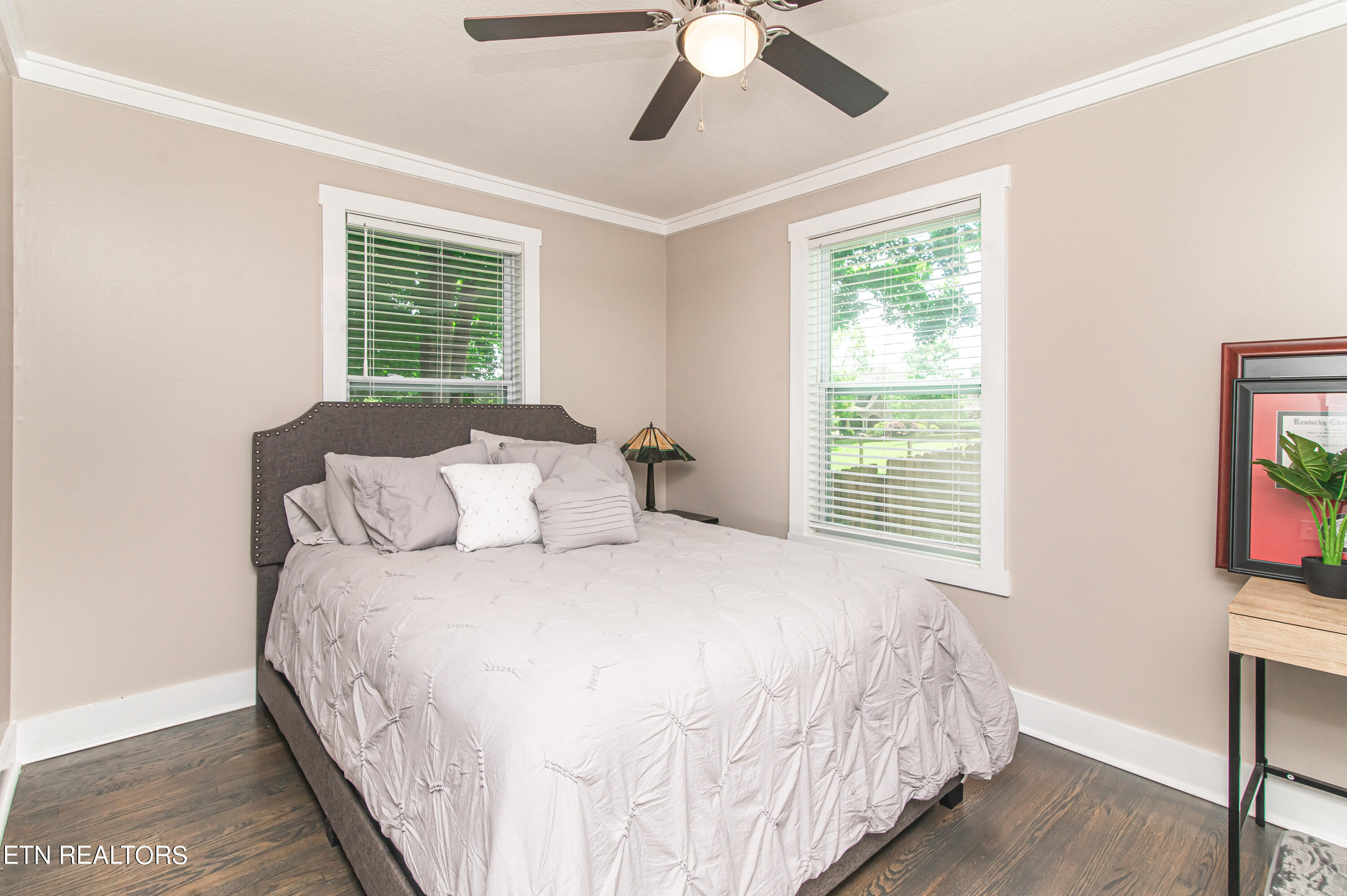 504 Sinking Springs Road Clinton, TN 37716 - Photo 17 of 27 2SinkingSprings_Inside-5
