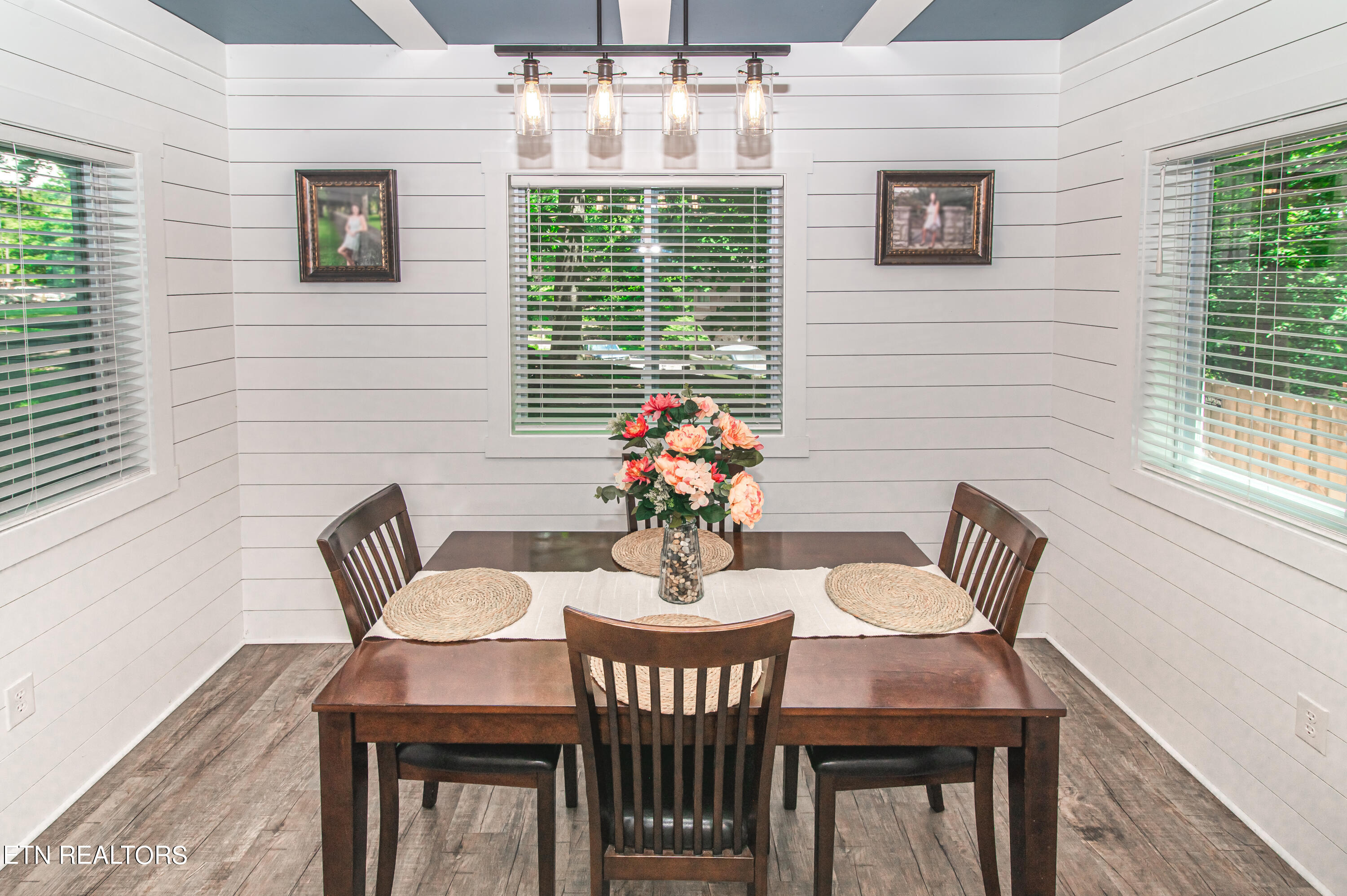504 Sinking Springs Road Clinton, TN 37716 - Photo 9 of 27 2SinkingSprings_Inside-11