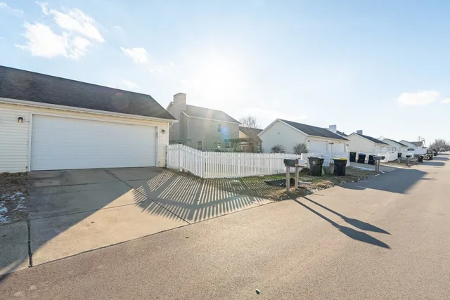 $224,900 | 1000 Drayton Street, Normal, IL 61761