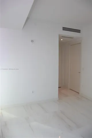 $6,700 | 300 Biscayne Blvd Way, Unit 2308W, Miami, FL 33131