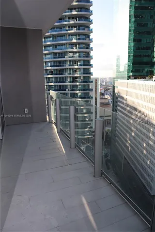 $6,700 | 300 Biscayne Blvd Way, Unit 2308W, Miami, FL 33131