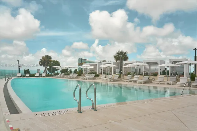 $6,700 | 300 Biscayne Blvd Way, Unit 2308W, Miami, FL 33131